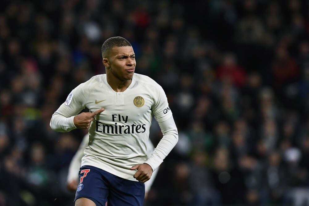 威少本赛季已有三次单场投进5记三分 包括加时击败火箭的代表作